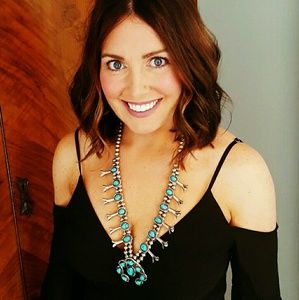 Meet your Posher, Anya